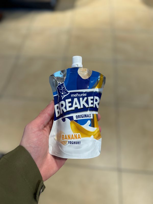 Breaker Banana Yoghurt