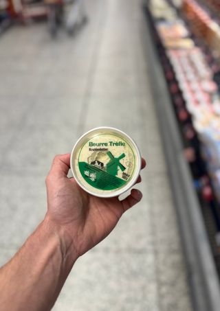 Kruidenboter met Tuinkruiden en Knoflook