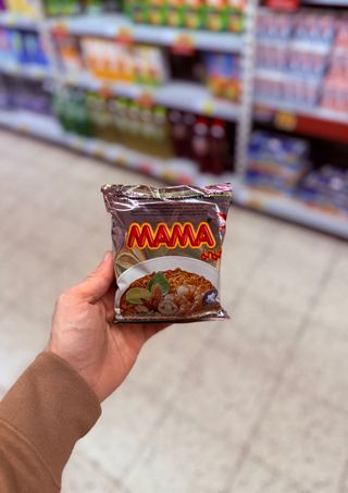 Oriental Style Instant Noodles Shrimp Flavour
